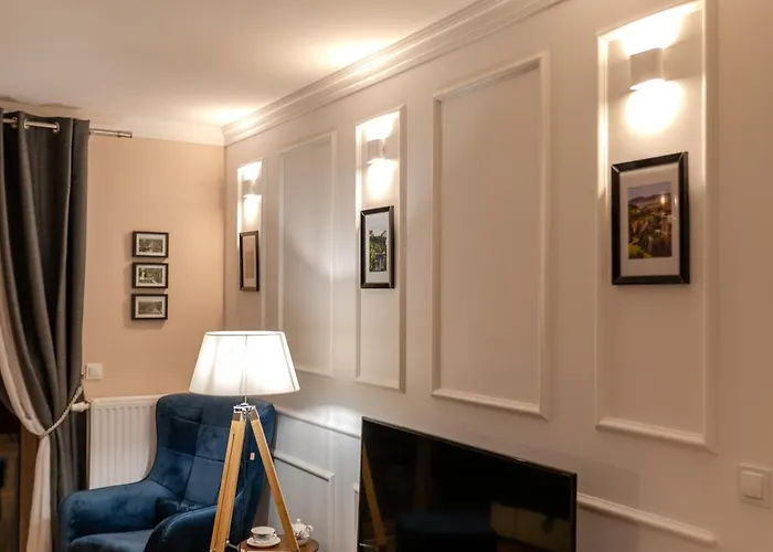 Comfort Stone Hill *