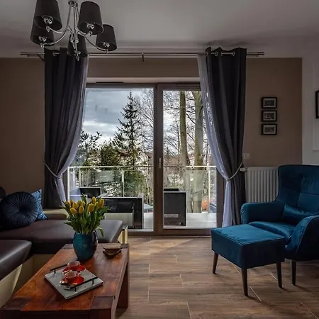 Comfort Stone Hill *