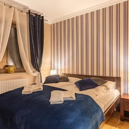 Comfort Stone Hill *